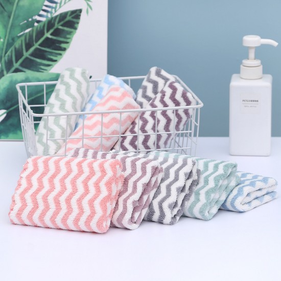 Coral fleece hand towels, absorbent and soft, custom-made by the manufacturer. Cationic square towels, easy to wash, promotional gifts. Coral fleece hand towels, absorbent and soft, custom-made by the manufacturer. Cationic square towels, easy to wash, promotional gifts.