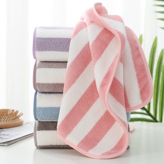 Cationic high-density warp-knitted coral fleece towels with embroidered logos, available for supermarket labor protection. Cationic high-density warp-knitted coral fleece towels with embroidered logos, available for supermarket labor protection.