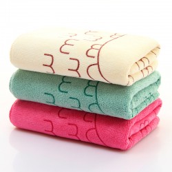 Wholesale 400 square meters of hair drying towels, new microfiber daily necessities gifts, custom-made for barbershops and beauty salons.