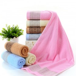 Wholesale 32-strand, pure cotton face wash towels, absorbent, supermarket gifts, and promotional gift towels with custom logo processing