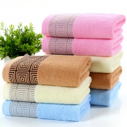 Wholesale 32-strand, pure cotton face wash towels, absorbent, supermarket gifts, and promotional gift towels with custom logo processing