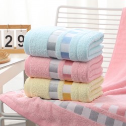 Towel manufacturer supplies thickened cotton ribbon checkered bath towels with embroidered logos, new cotton towels for wholesale