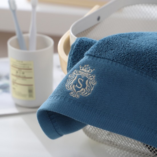 Cotton face towels for wholesale, embroidered logos for promotional gifts, thickened towels with embroidery. Cotton face towels for wholesale, embroidered logos for promotional gifts, thickened towels with embroidery.