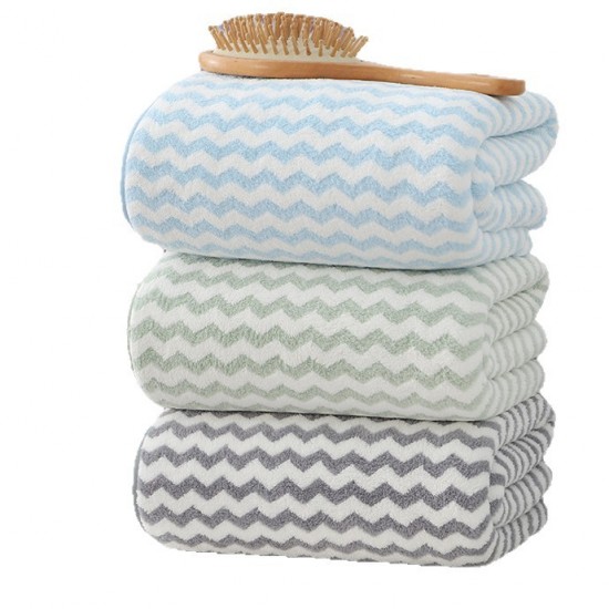 Manufacturer's wholesale warp-knitted high-density coral fleece towels, thickened face towels with logos, for foreign trade. Manufacturer's wholesale warp-knitted high-density coral fleece towels, thickened face towels with logos, for foreign trade.