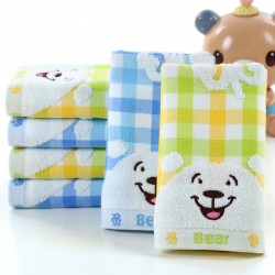 Manufacturer, pure cotton face towels. Wholesale supermarket daily necessities gift bear gauze fabric towels, pure cotton.