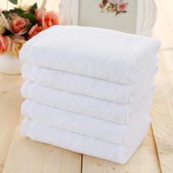 40g white square handkerchiefs, small square hand towels, absorbent wholesale, suitable for hotel, home, and restaurant use.